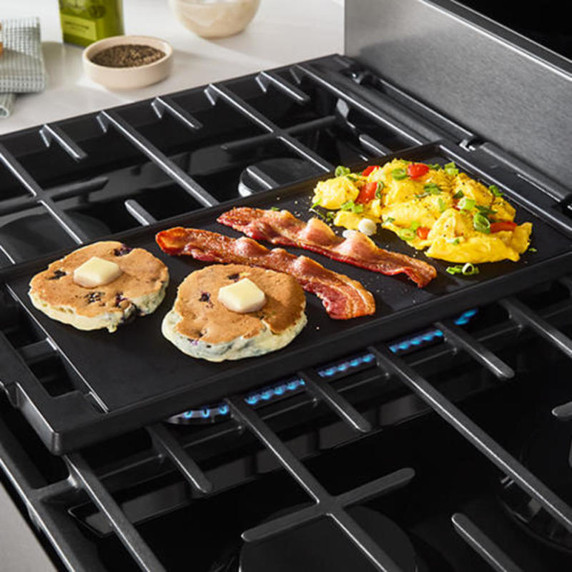 Whirlpool® 30-inch Smart Gas Range with True Convection, Steam/Self Cleaning, Rapid Preheat 5.3 CuFt Capacity WFGS7530RZ