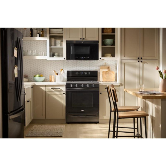 Whirlpool® 30-inch Smart Gas Range with Air Cooking Technology, Steam/Self Cleaning, Rapid Preheat 5.3 CuFt Capacity WFGS7530RB