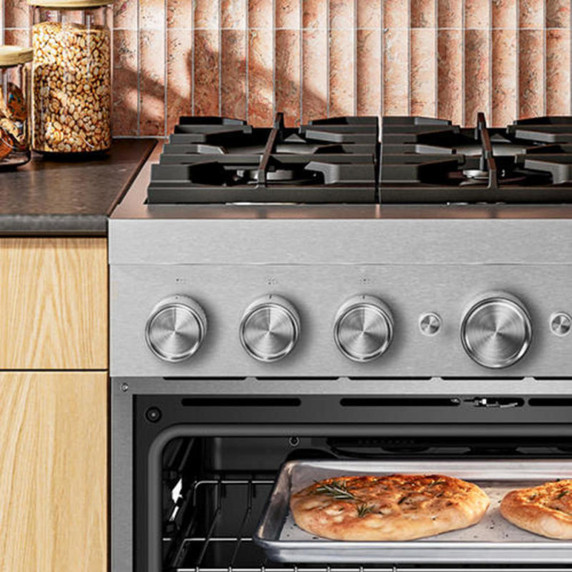 KitchenAid® 36-Inch 6 Burner Commercial-Style Dual Fuel Range with No Preheat Air Fry Mode KFDS936SSS