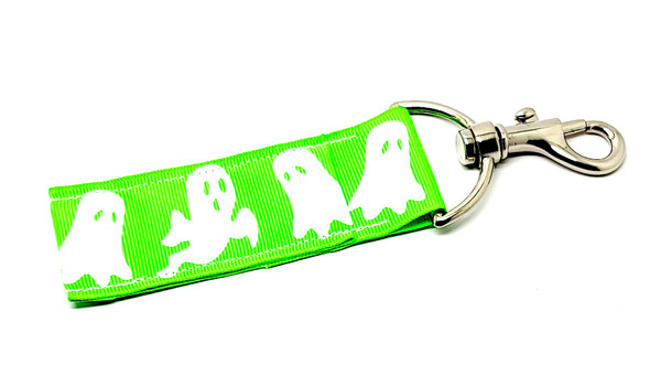 Neon Green Glow-in-the-Dark Ghost Lip Balm Holder – Spooky Meets Stylish!

Get ready to turn heads (and haunt hearts) this Halloween with our Neon Green Glow-in-the-Dark Ghost Lip Balm Holder! This bright and electric holder features adorable glowing ghosts that light up your spooky nights with eerie charm. It's creepy, it's cute, and it's the perfect Halloween must-have!

Made to clip onto your keys, bag, costume, or trick-or-treat tote, it keeps your favorite lip balm close and easy to find—even in the dark. Whether you're gifting boo baskets or prepping for fall fun, this holder will make your Halloween glow!

Why You’ll Love It:
Glow-in-the-Dark Ghosts

The ghosts come to life when the lights go out! This glow-in-the-dark feature is not only fun but super practical for night-time activities.

High-Impact Neon Green

The vibrant neon green background screams Halloween and ensures this holder is both eye-catching and spook-tacular!

On-the-Go Convenience

Easily attach it to keys, backpacks, purses, or Halloween baskets with the swivel-head clasp. Never dig through your bag for your lip balm again.

Handmade Quality

Proudly handcrafted in the USA with top-tier materials and spooky precision—made to last through all your Halloween haunts.

Perfect For:

Halloween party favors & trick-or-treaters

Boo baskets for kids, teens & friends

Glow-in-the-dark lovers & ghost fans

Fall festivals & market goodies

Gifting yourself spooky style!

Buy With Confidence

Gettin’ Lippy products come with a 100% Money-Back Guarantee—if you’re not glowing with happiness, we’ll fix it or refund you. No tricks, just treats.

Product Details:

Dimensions: 6.5 inches (with clasp) x 1.5 inches

Includes: 1 Neon Green Glow-in-the-Dark Ghost Lip Balm Holder

Note: Lip balm not included. Pair it with one of our custom Halloween lip balms for a complete spooky gift!

Handmade in the USA – Order now and glow on, ghoulfriend!