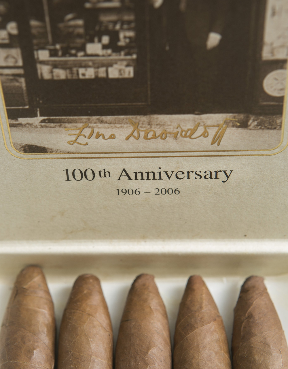 Vintage Davidoff Diademas Finas 100th Anniversary (2006) Rare Cigar Box Inner Label