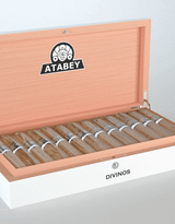 Atabey Divinos Box Open