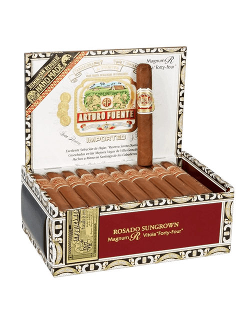 Arturo Fuente Rosado Sun Grown Magnum R 44 Box Open