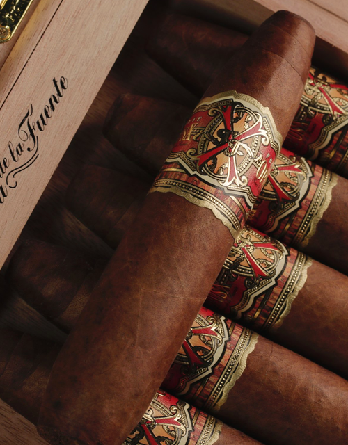 Fuente Fuente Opus X Heaven and Earth Big B Box Open