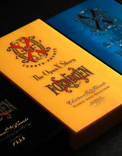 Fuente Fuente Opus X The Opus X Story Box Closed