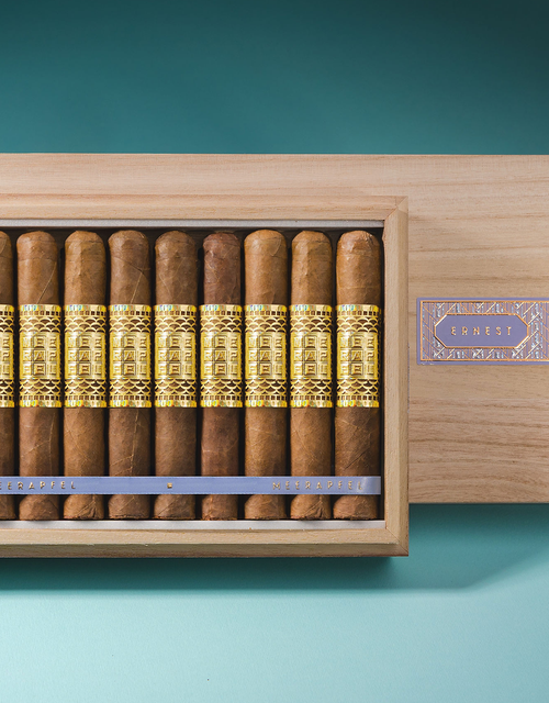 Meerapfel Ernest Robusto Box Open