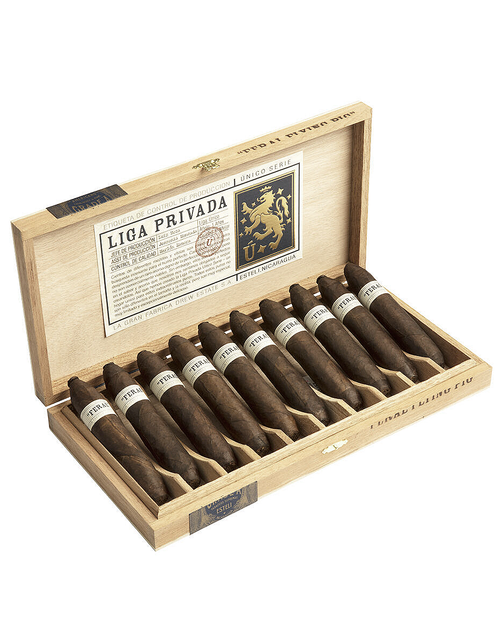 Drew Estate Liga Privada Unico Feral Flying Pig Box Open