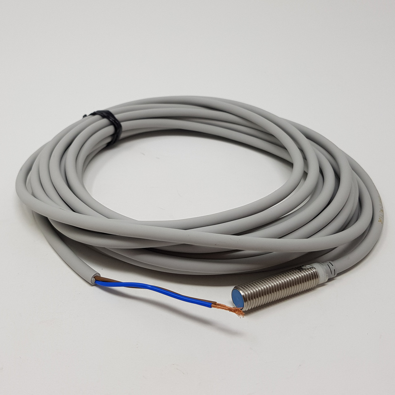 FL7M-2J6HD-L5 Azbil Yamatake Proximity Switch (Normally Open)