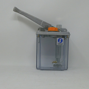 HLA7R Showa Right Handed Hand Pump HLA7R Showa Right Handed Hand Pump