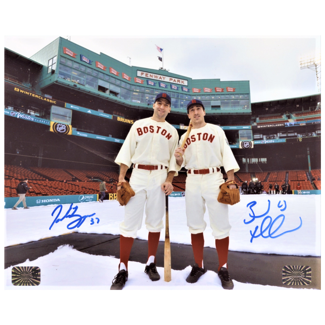 Bruins arrive at Fenway Park Winter Classic in Red Sox uniforms 