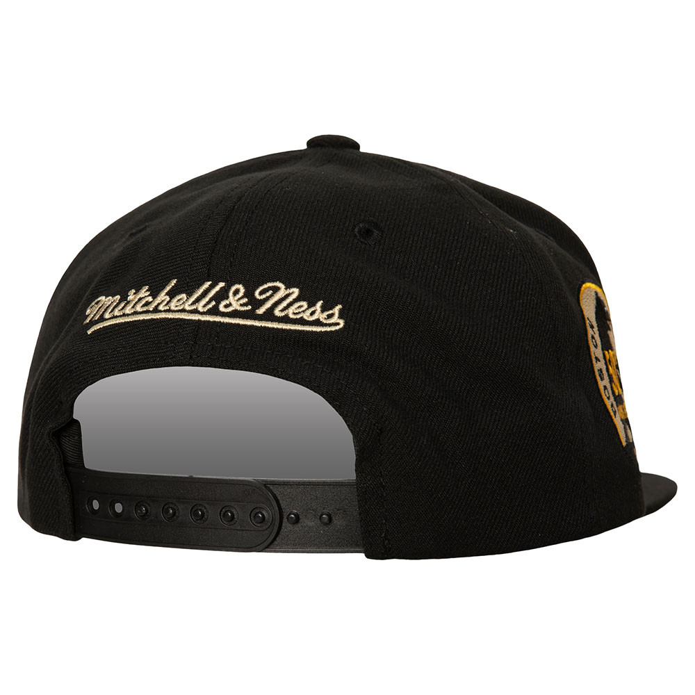 Bruins Mitchell & Ness The City SnapBack Cap - Boston ProShop