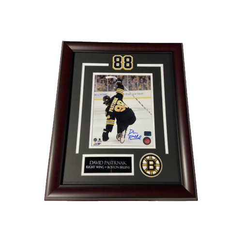 David Pastrnak Autograph Jersey Framed 37x45 - New England Picture