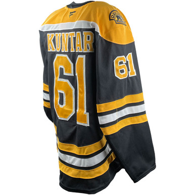 Kuntar-back__03997.1751912437.