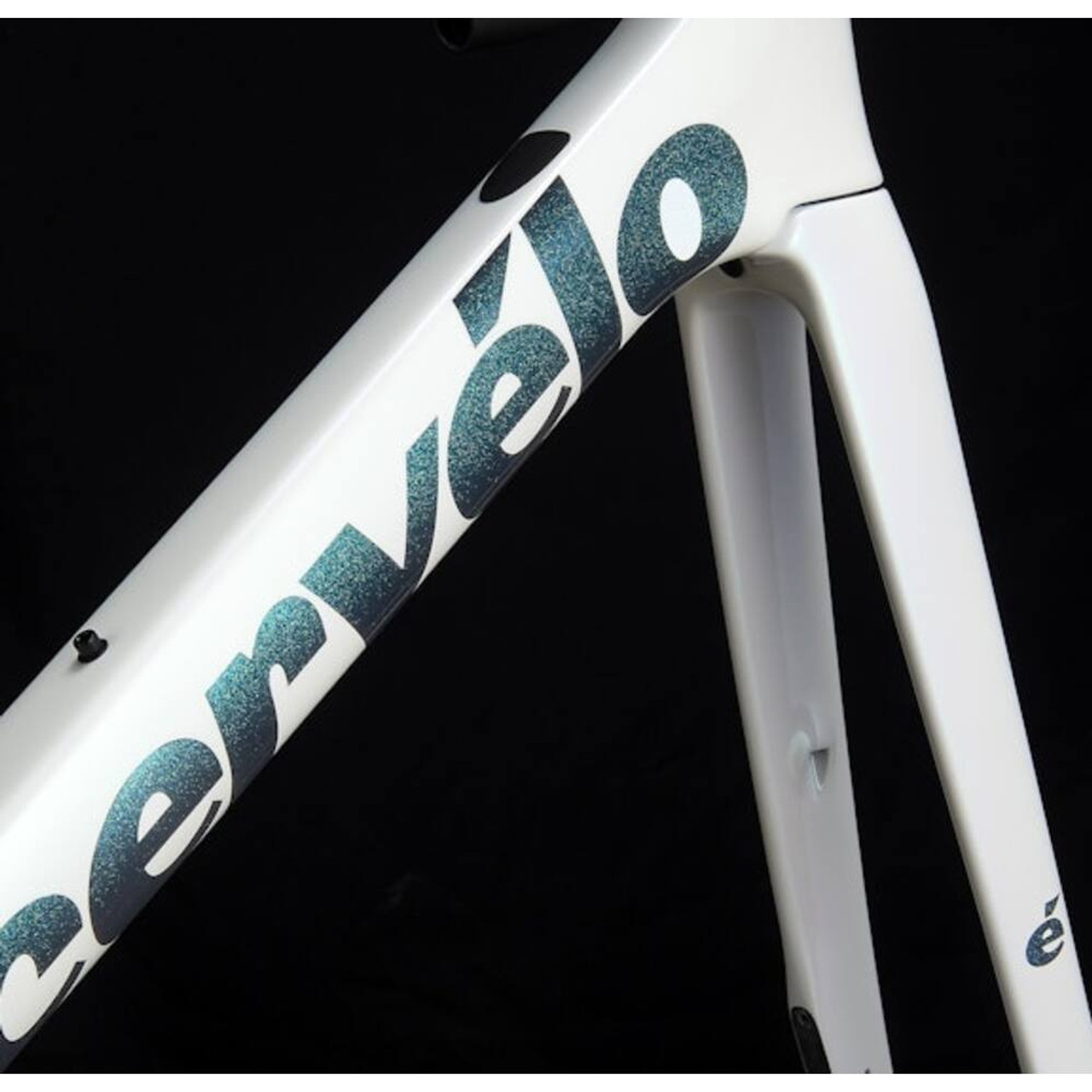 2024 Cervelo CALEDONIA-5 Dura Ace Di2 - Oasis