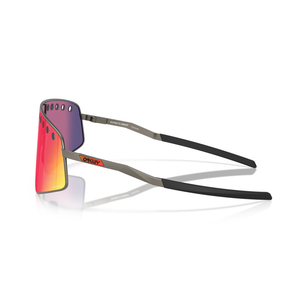 2025 Oakley Sutro TI Sweep| Revolutionbikeshop.com