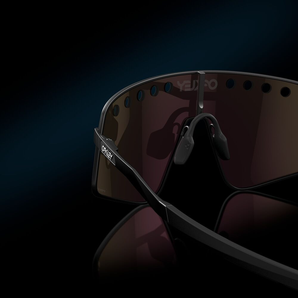 2025 Oakley Sutro TI Sweep Holiday Exclusive| Revolutionbikeshop.com