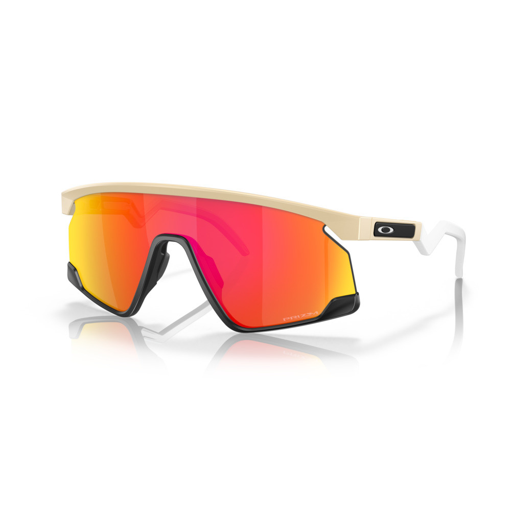 2025 Oakley BXTR| Revolutionbikeshop.com