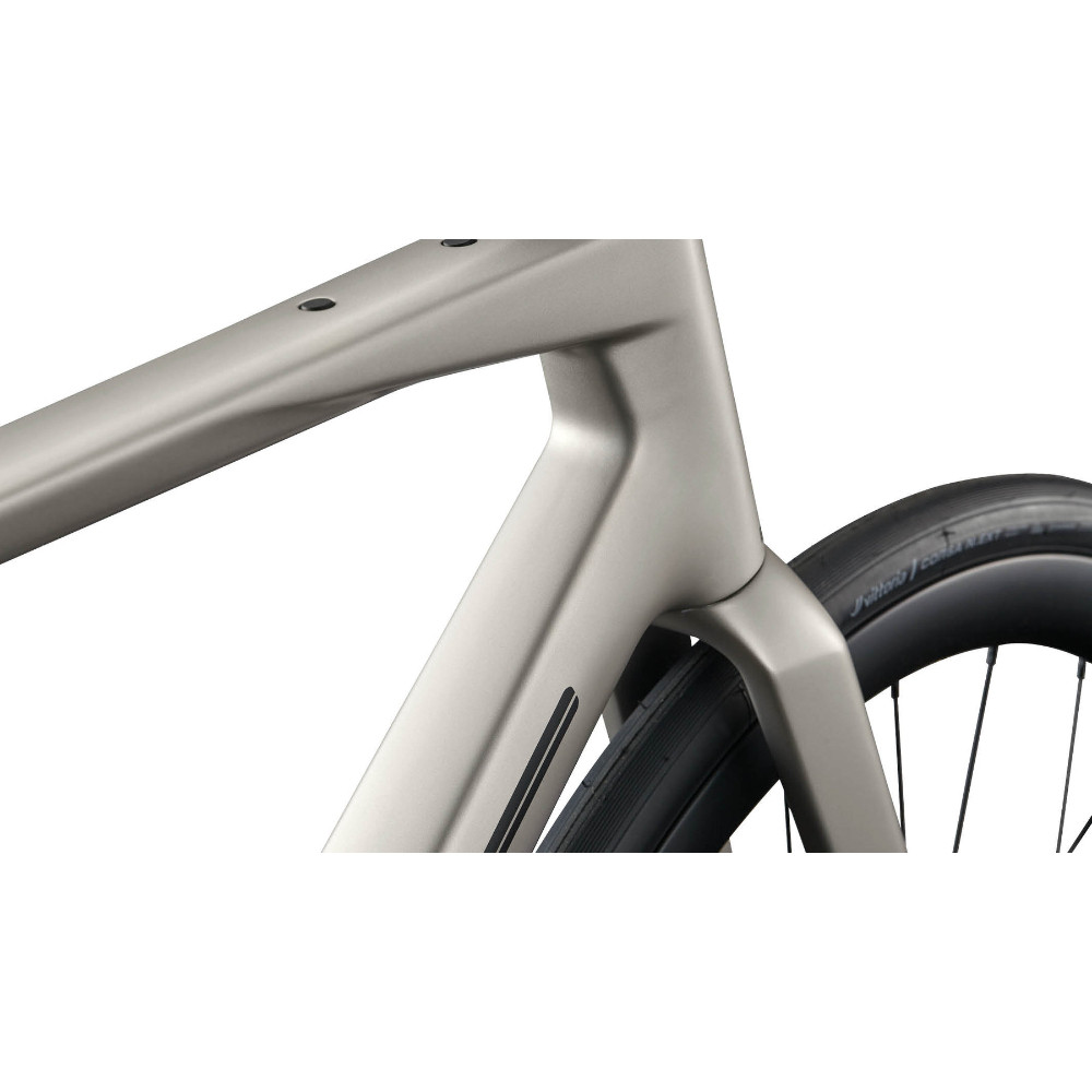 2026 BMC Roadmachine 01 Three - Arctic Silver| RevolutionBikeShop.com