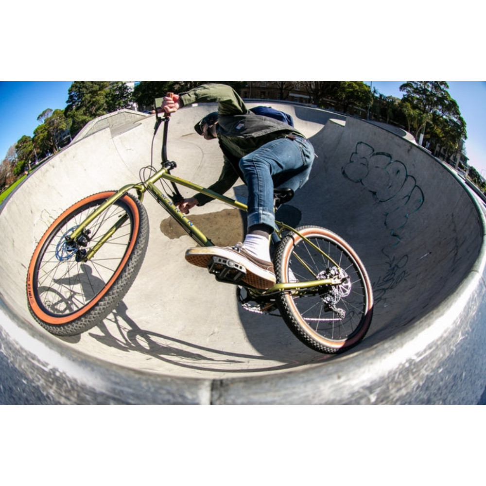 2026 Marin Muirwoods - Gold | Revolutionbikeshop.com