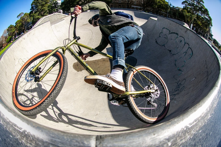 2026 Marin Muirwoods - Gold | Revolutionbikeshop.com