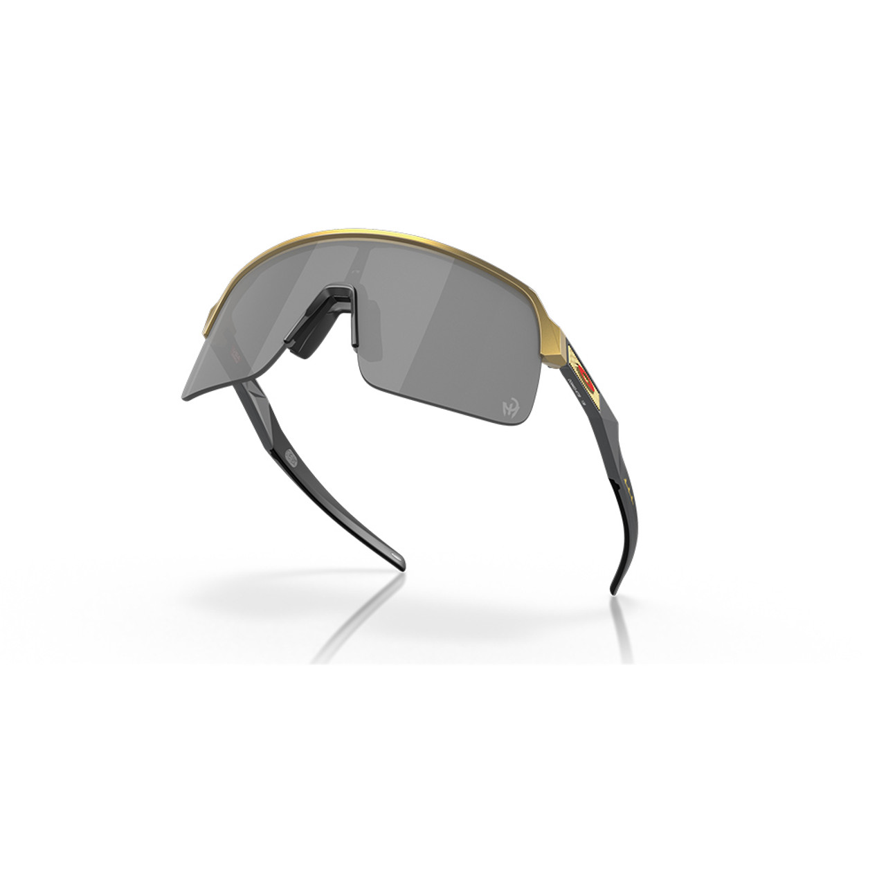 Oakley Kato Patrick Mahomes II Collection Prizm 24K Lenses, Medium