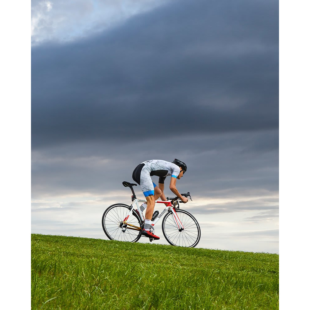 2026 Garmin Rally™ RS200 | RevolutionBikeShop.com
