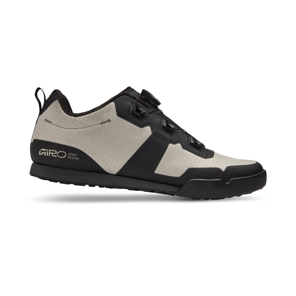 2026 Giro Tracker Shoe | Revolutionbikeshop.com