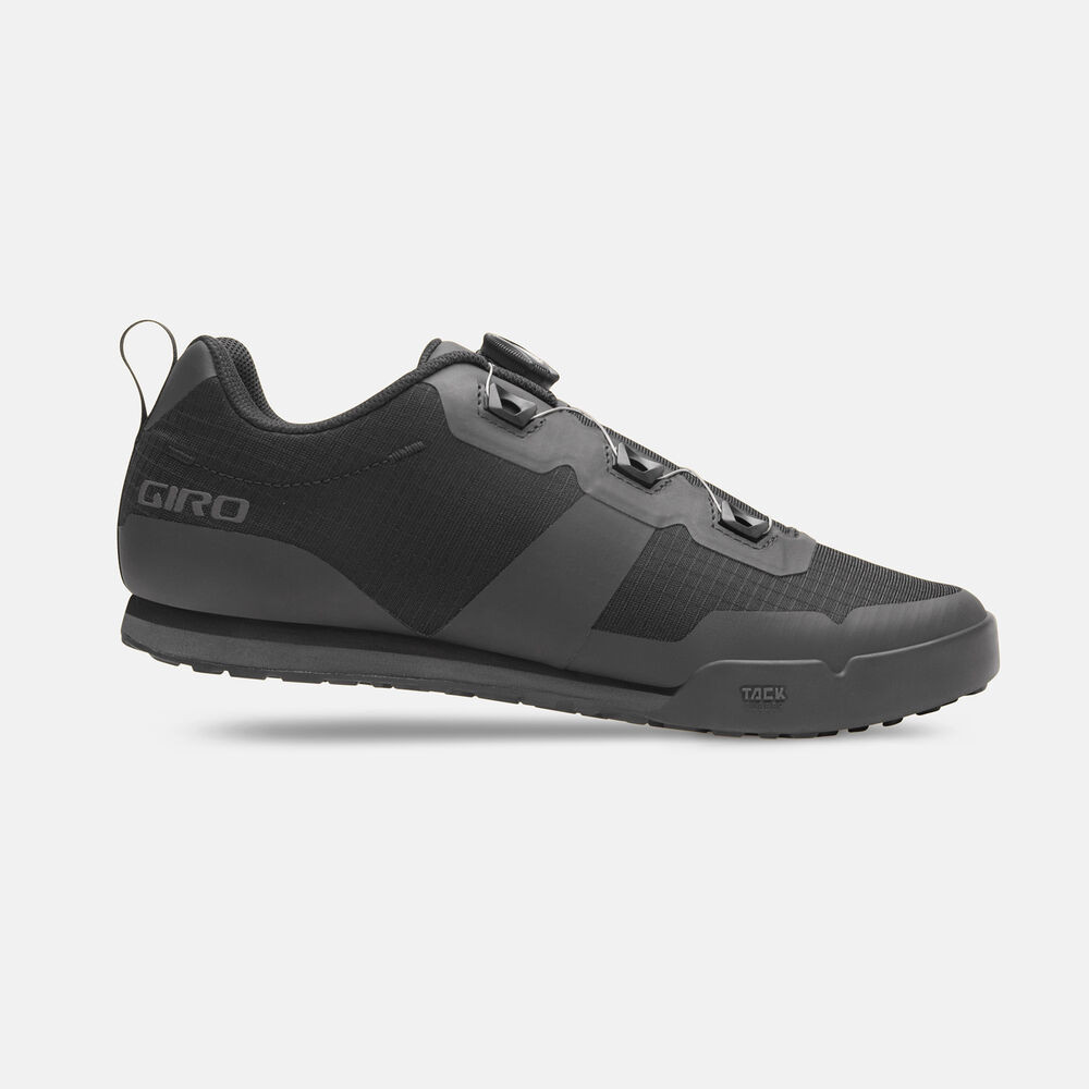 2025 Giro Tracker Shoe | Revolutionbikeshop.com