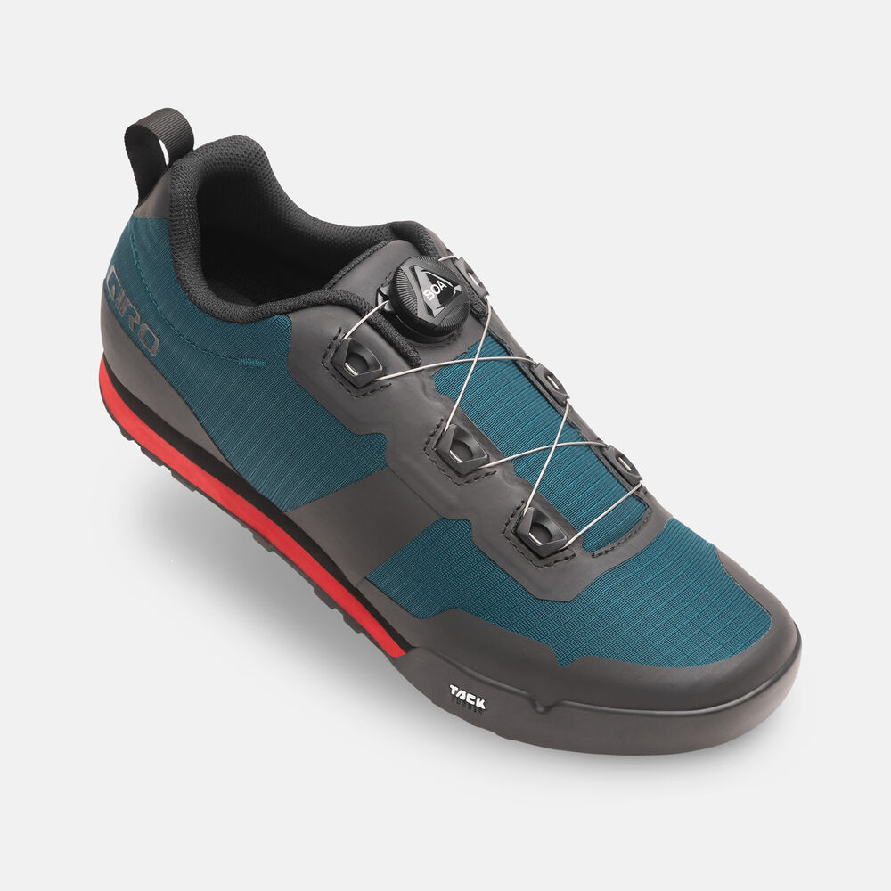 2025 Giro Tracker Shoe | Revolutionbikeshop.com
