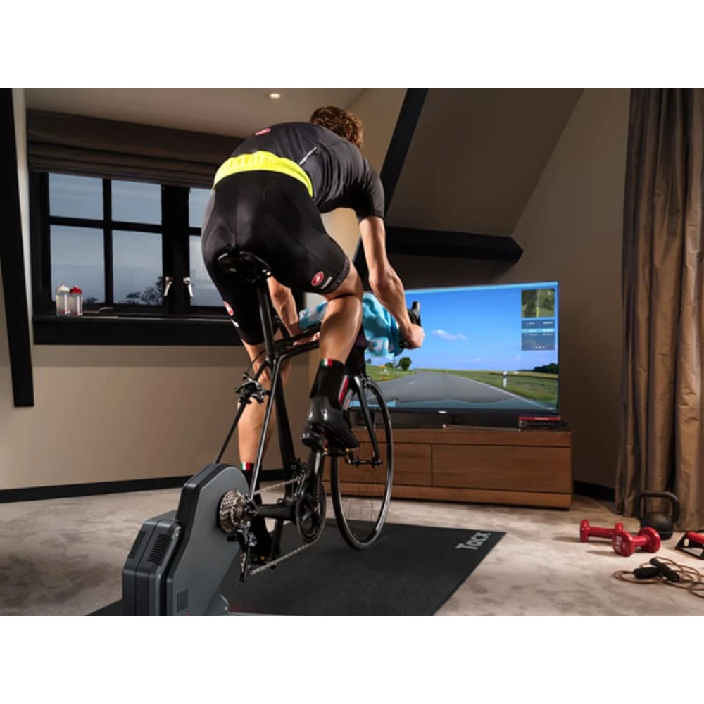 Tacx FLUX S Smart トレーナー 本体 2026 Garmin Tacx® FLUX S Smart Trainer | RevolutionBikeShop.com