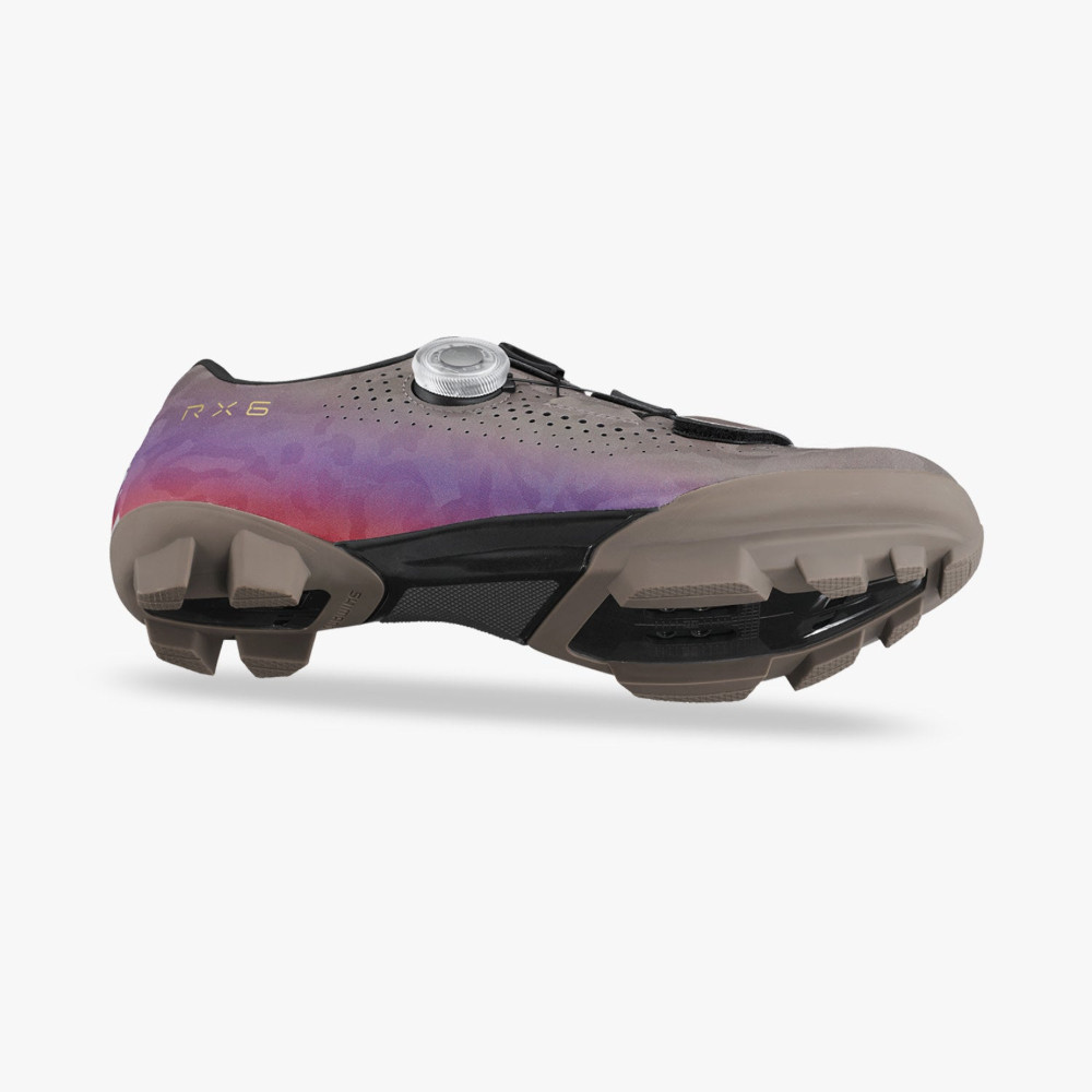 2026 Shimano Women's SH-RX600 | RevolutionBikeShop.com