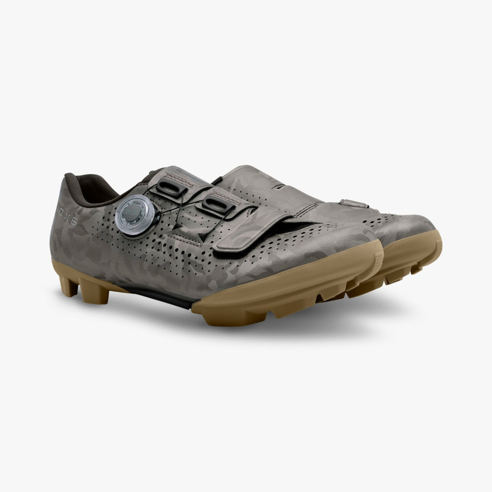 2026 Shimano Women's SH-RX600 | RevolutionBikeShop.com