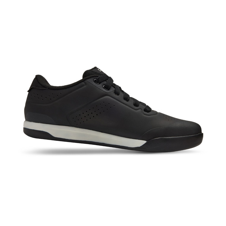 2026 Giro Latch Shoe image