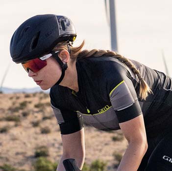 2022 Giro Vanquish MIPS Helmet 