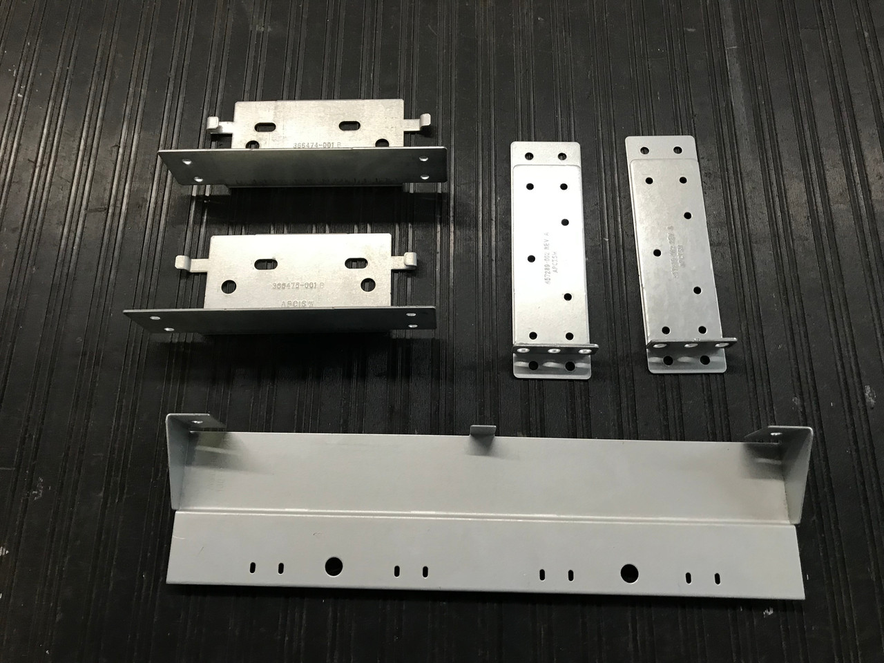 417580-d71 rackmount kit with screws 