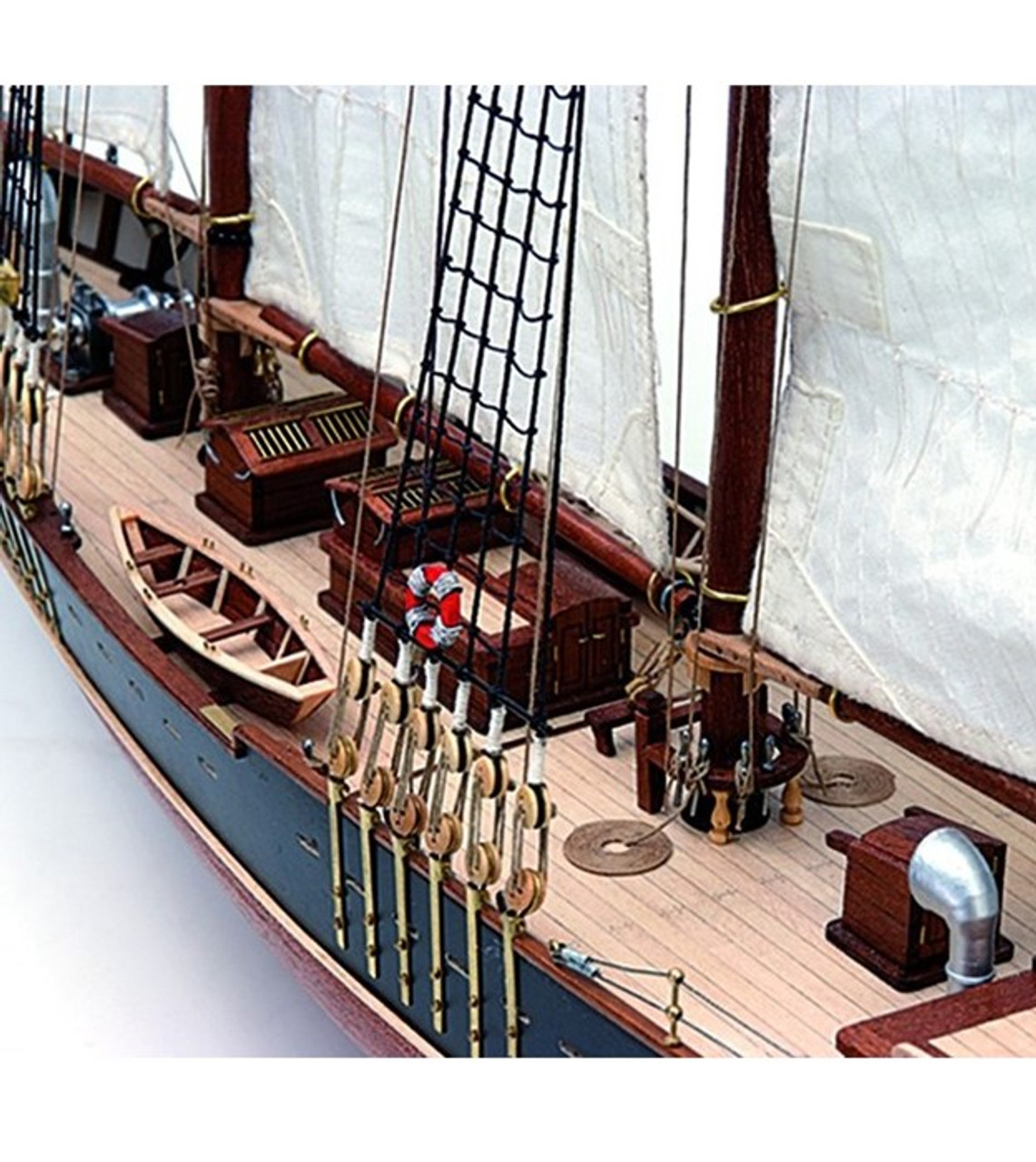 Fishing & Regattas Schooner Bluenose II. 1:75 Wooden Model Ship Kit