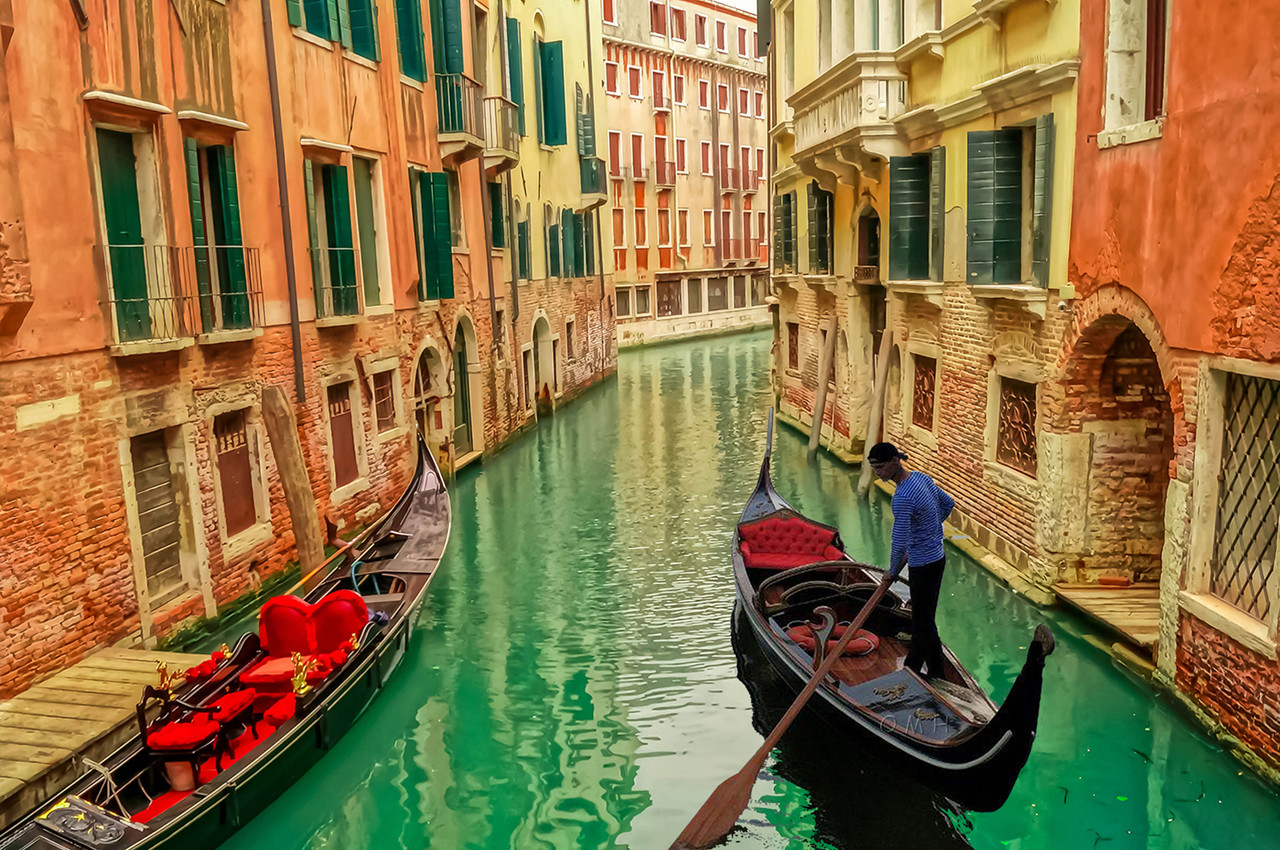 Venetian Gondola Real Boat 36