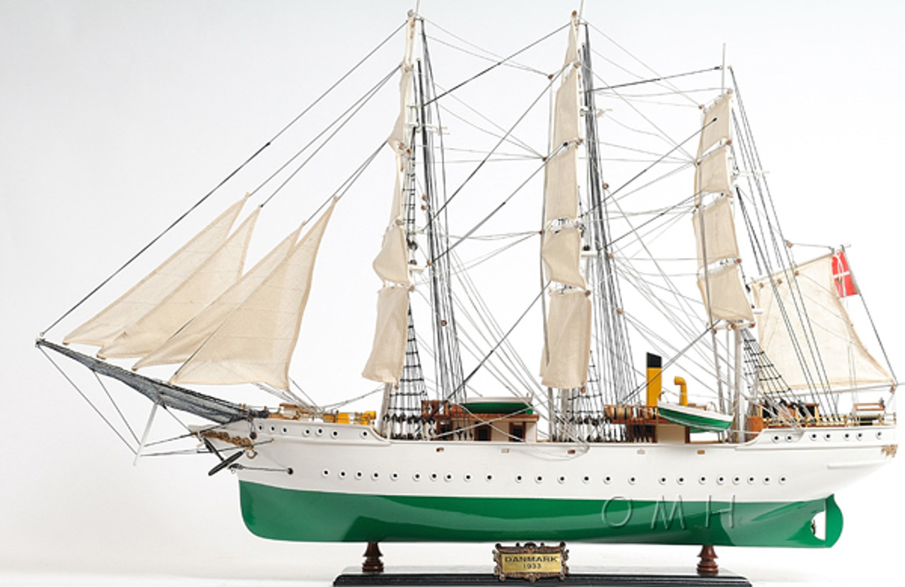 DANMARK Tall Ship Model