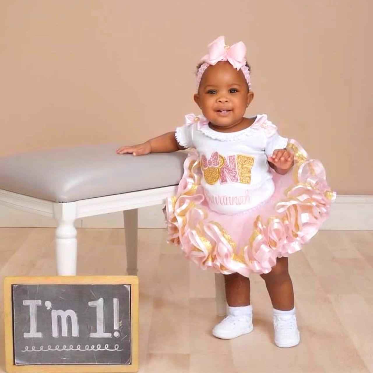 Minnie Mouse ONE birthday outfit, pink 