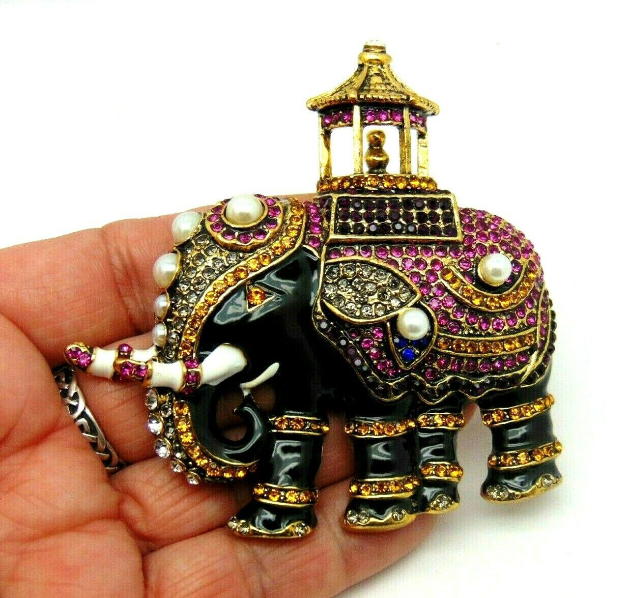 Pin on Asian Decorations