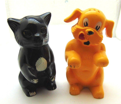 cat salt and pepper shakers