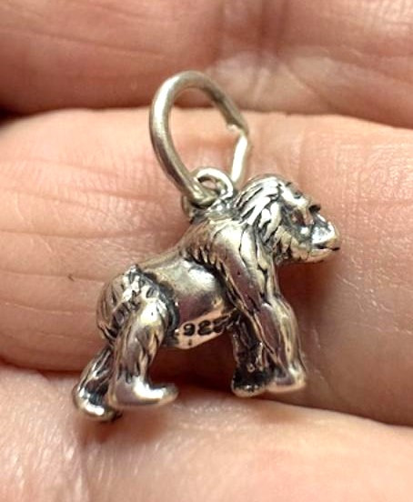 Lowland Gorilla Charm Sterling Silver Ape Monkey 925 Vintage DazzleCity