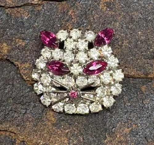 Very Old Cat Pin Kitty Rhinestone Crystal Vintage 1960 DazzleCity