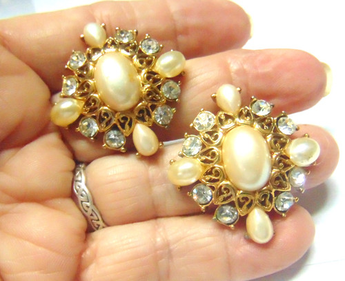 Vintage Crown Trifari 1960's Rhinestone Faux Pearl Bridal Clip On Earrings DazzleCity