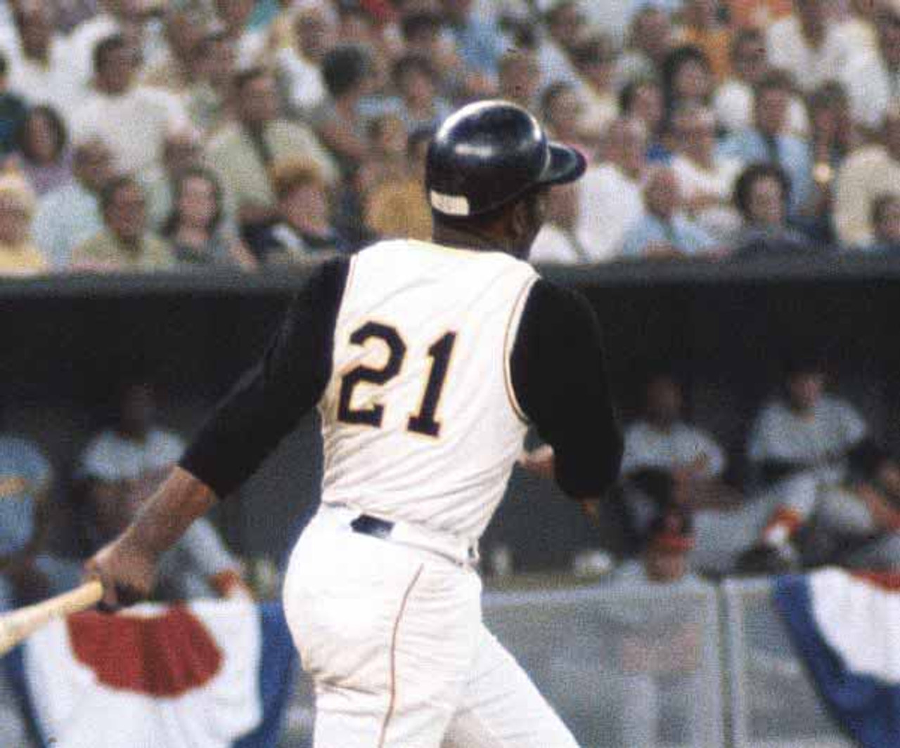 ROBERTO CLEMENTE  Pittsburgh Pirates Majestic 1966 Home Throwback