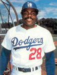 PEDRO GUERRERO Los Angeles Dodgers 1981 Majestic Cooperstown Home Jersey