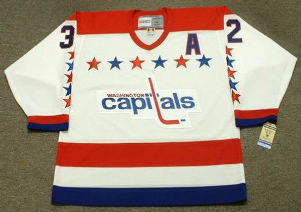 DALE HUNTER 1990 Home CCM Vintage Throwback Washington Capitals hockey jersey - FRONT