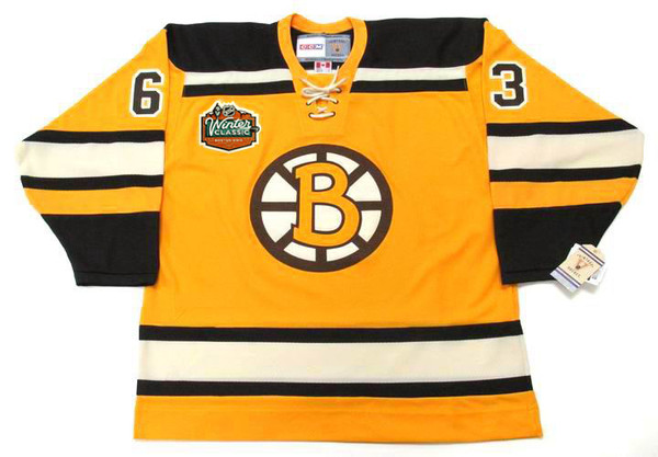 BRAD MARCHAND Boston Bruins 2010 CCM Vintage "Winter Classic" NHL Hockey Jersey - FRONT