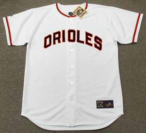 BROOKS ROBINSON Baltimore Orioles 1965 Home Majestic Throwback Baseball Jersey - front