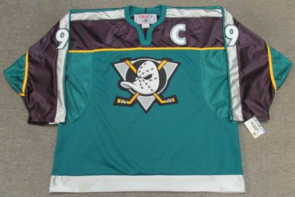 Vintage 90s Mighty Ducks Paul Kariya CCM Hockey Jersey (Size Medium to  Large)